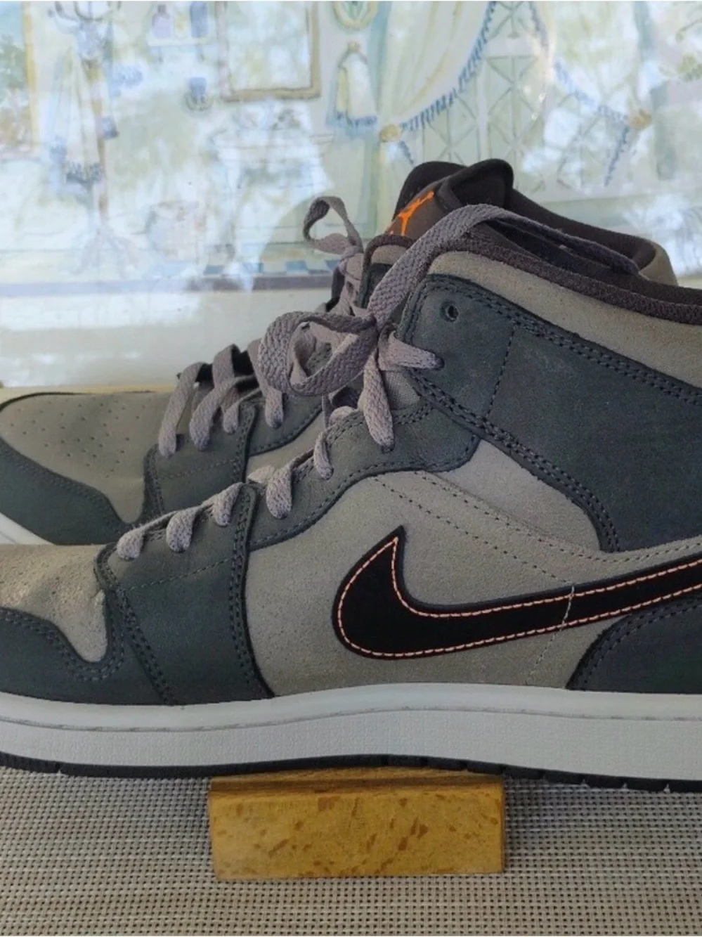 Nike Air Jordan 1 Mid SE (Night Stadium)
